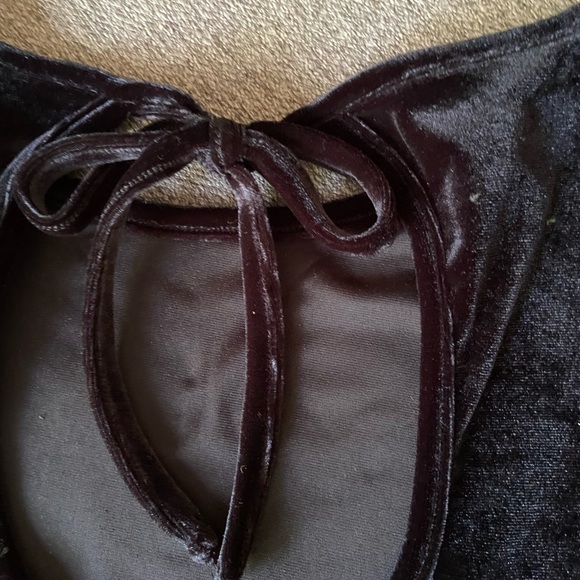 *Barbara Moss Velvety crop top - Picture 2 of 7